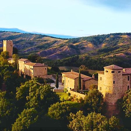 Вілла Castello Di Viano Екстер'єр фото