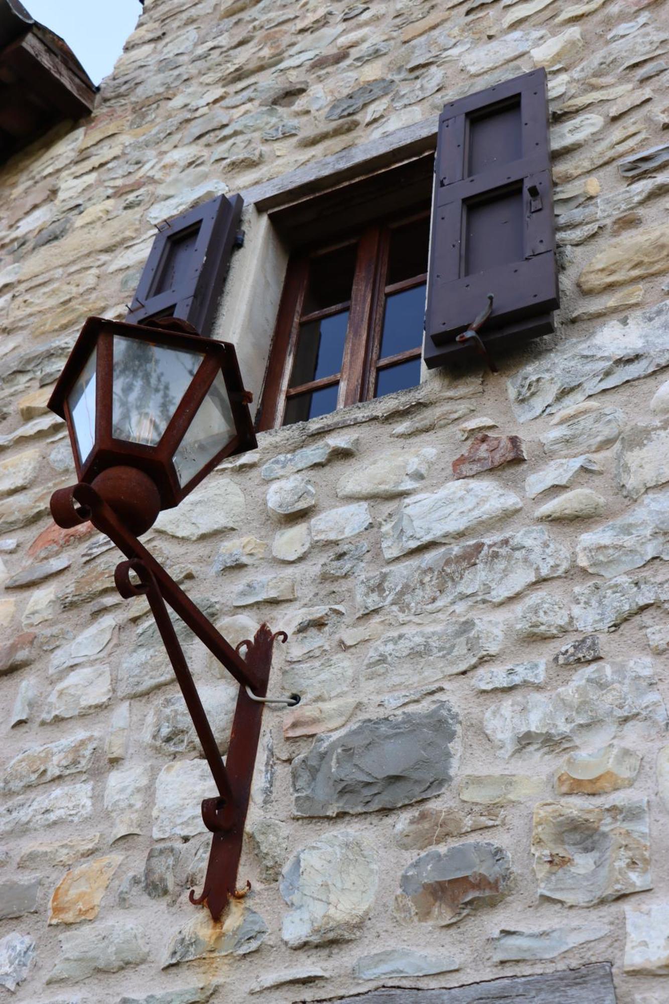 Вілла Castello Di Viano Екстер'єр фото