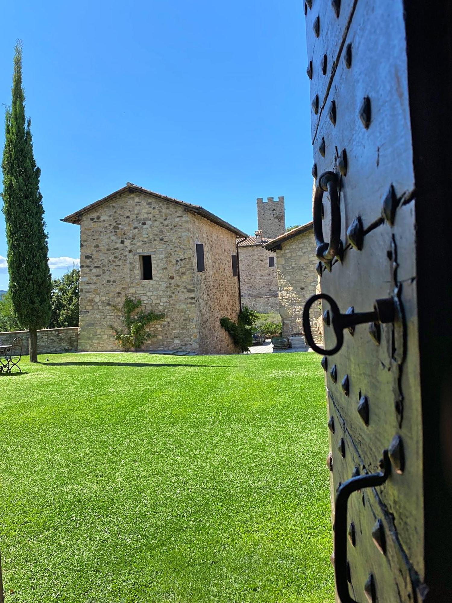 Вілла Castello Di Viano Екстер'єр фото