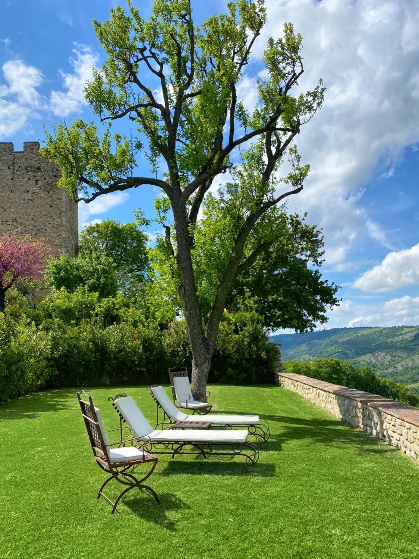 Вілла Castello Di Viano Екстер'єр фото