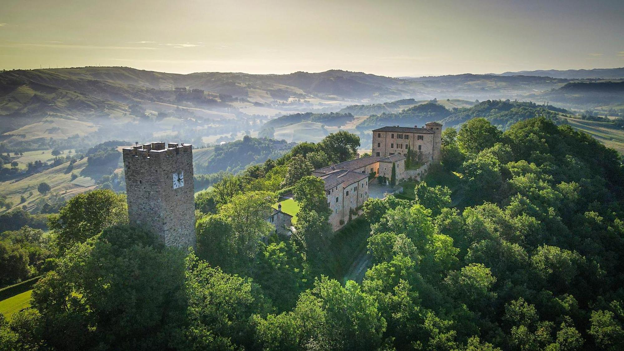 Вілла Castello Di Viano Екстер'єр фото