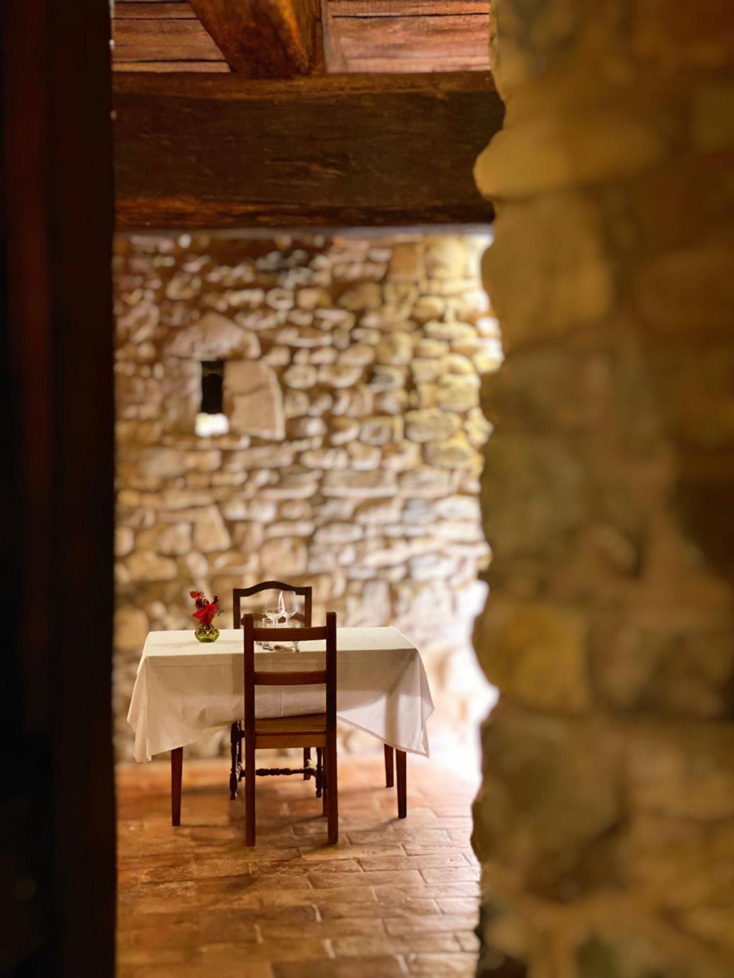 Вілла Castello Di Viano Екстер'єр фото